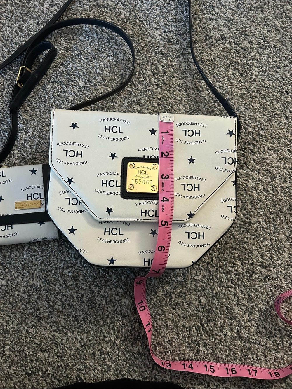HCL White Crossbody & Matching Wallet - Picture 3 of 12